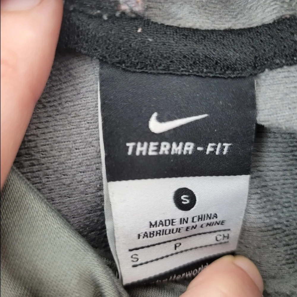 Nike Men's Elite Therma-Fit Basketball Pull-Over Hoodie‎ Size Small 684168-037